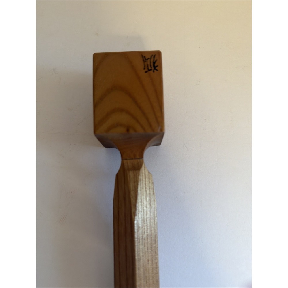 Japanese Handcrafted wooden mallet with carved handle and diamond cutout head. - Picture 11 of 11